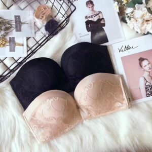 A strapless Push Up Bra Invisible Lace Bra
