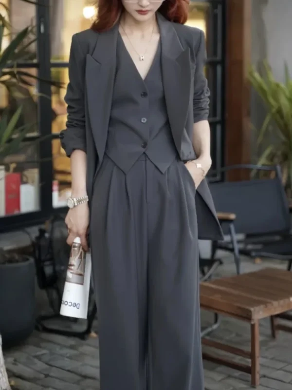 Korean Style Suit 3 Pieces Set Casual Coat,Vest And Pant. - Image 3